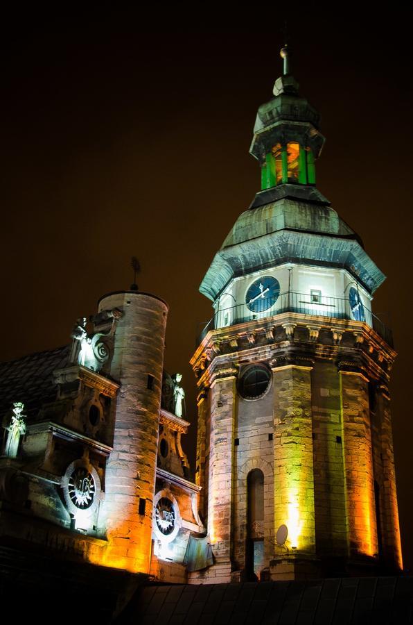Lviv Amazing Rooftop Apartment Exterior foto